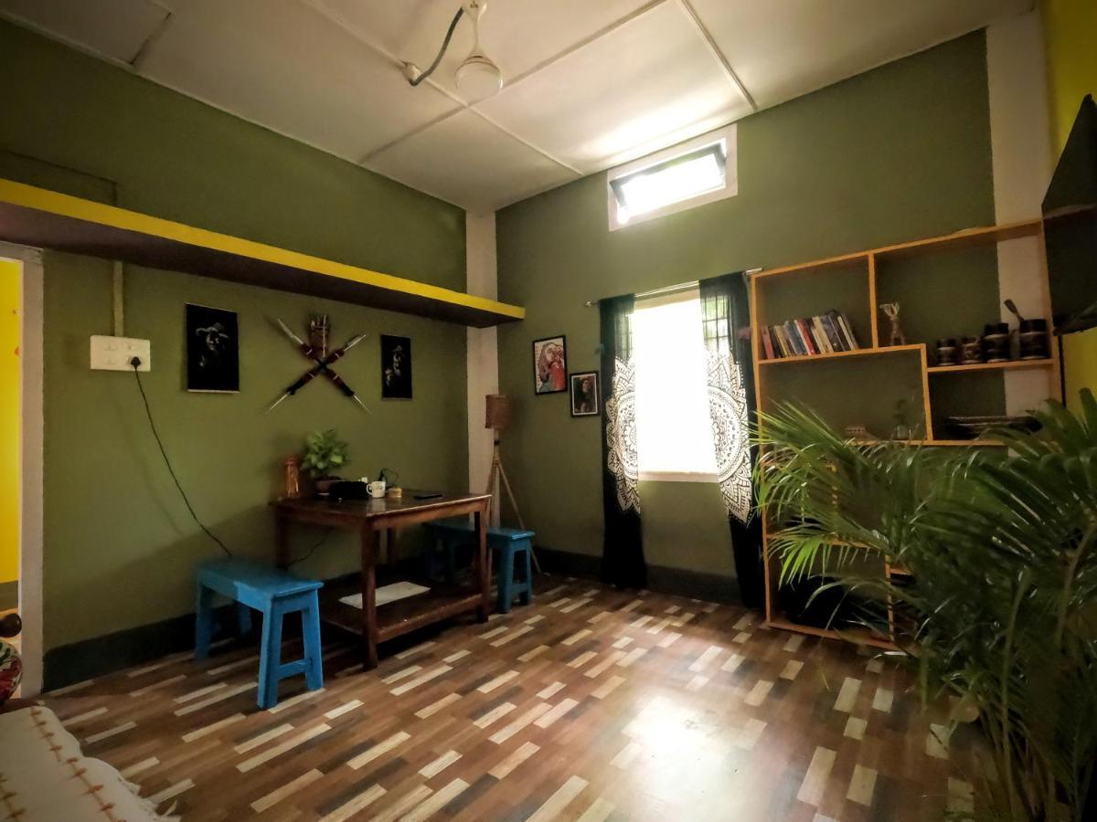 Stargaze Backpackers Hostel Ґувахаті Екстер'єр фото