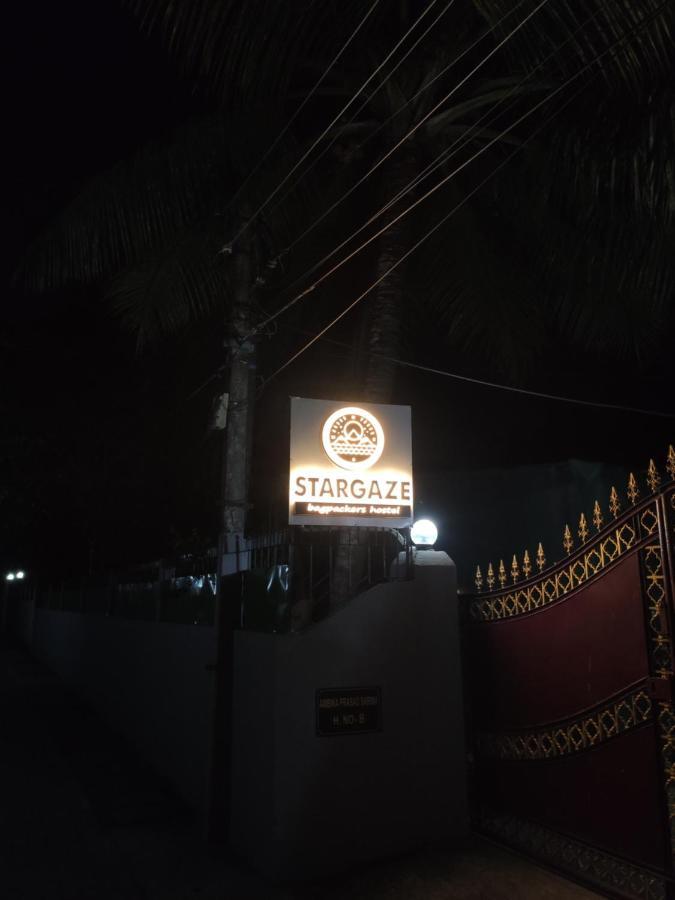 Stargaze Backpackers Hostel Ґувахаті Екстер'єр фото