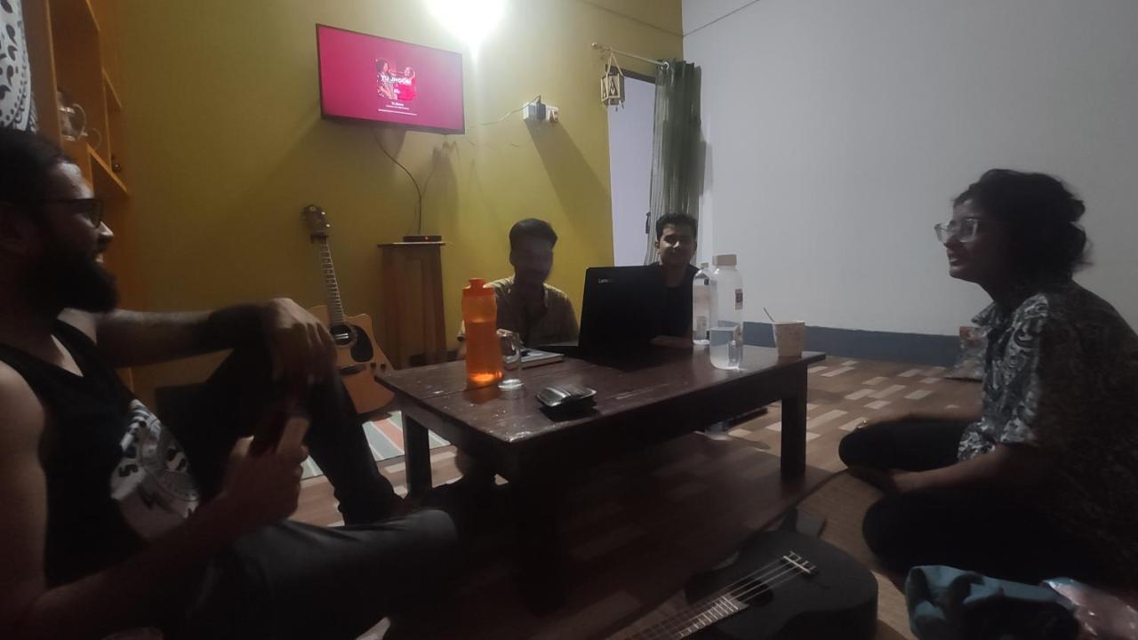 Stargaze Backpackers Hostel Ґувахаті Екстер'єр фото