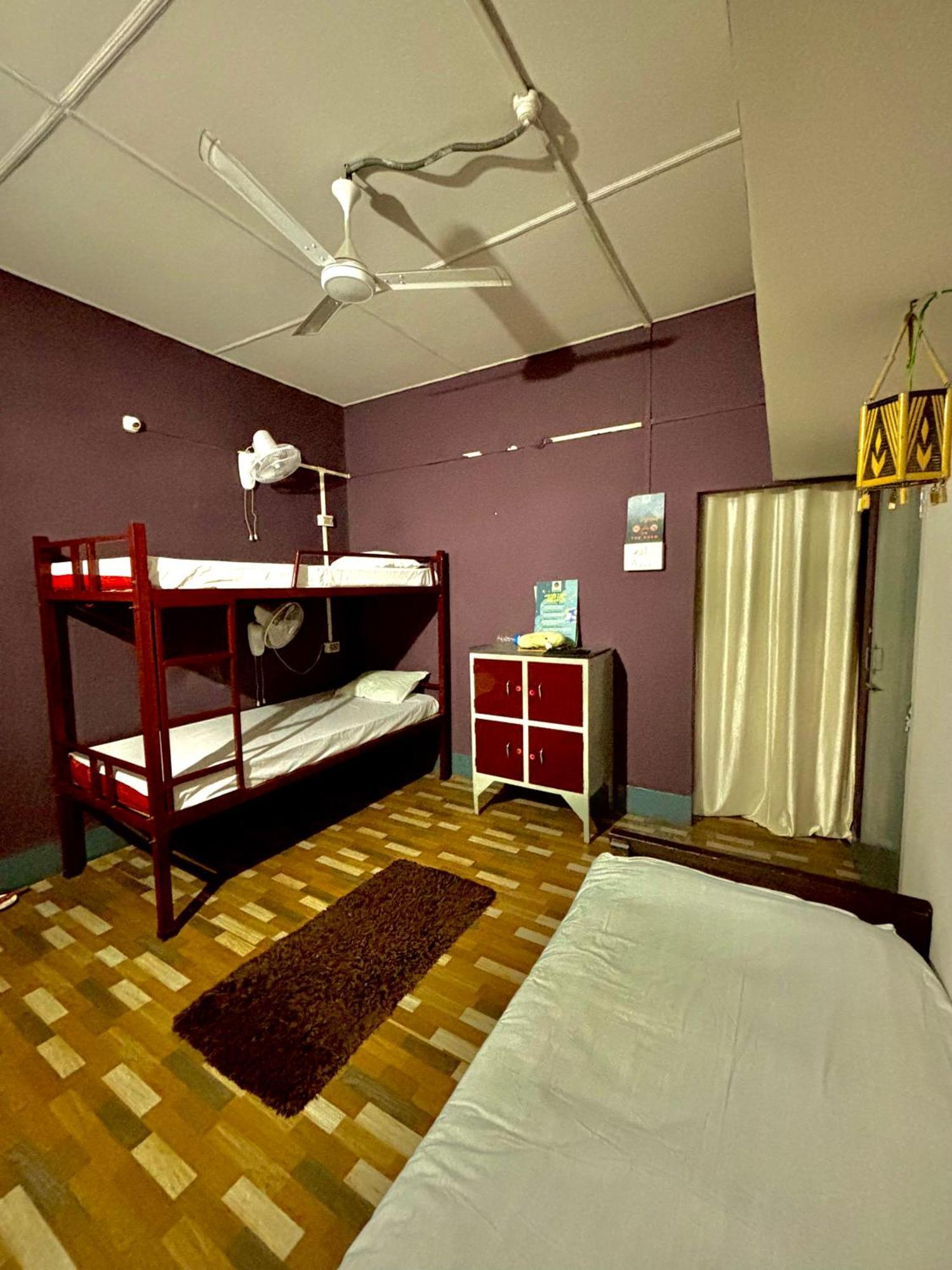 Stargaze Backpackers Hostel Ґувахаті Екстер'єр фото