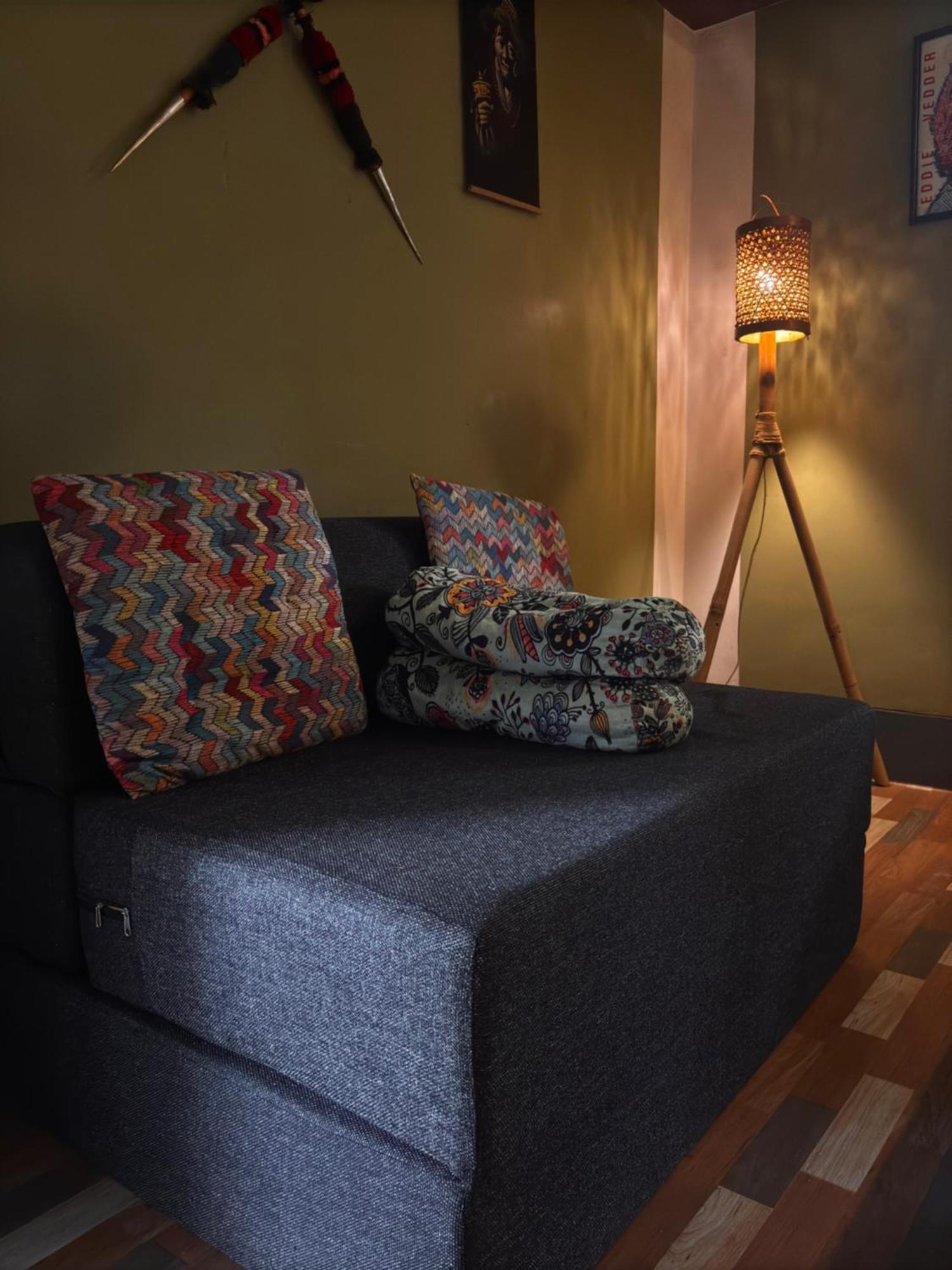 Stargaze Backpackers Hostel Ґувахаті Екстер'єр фото