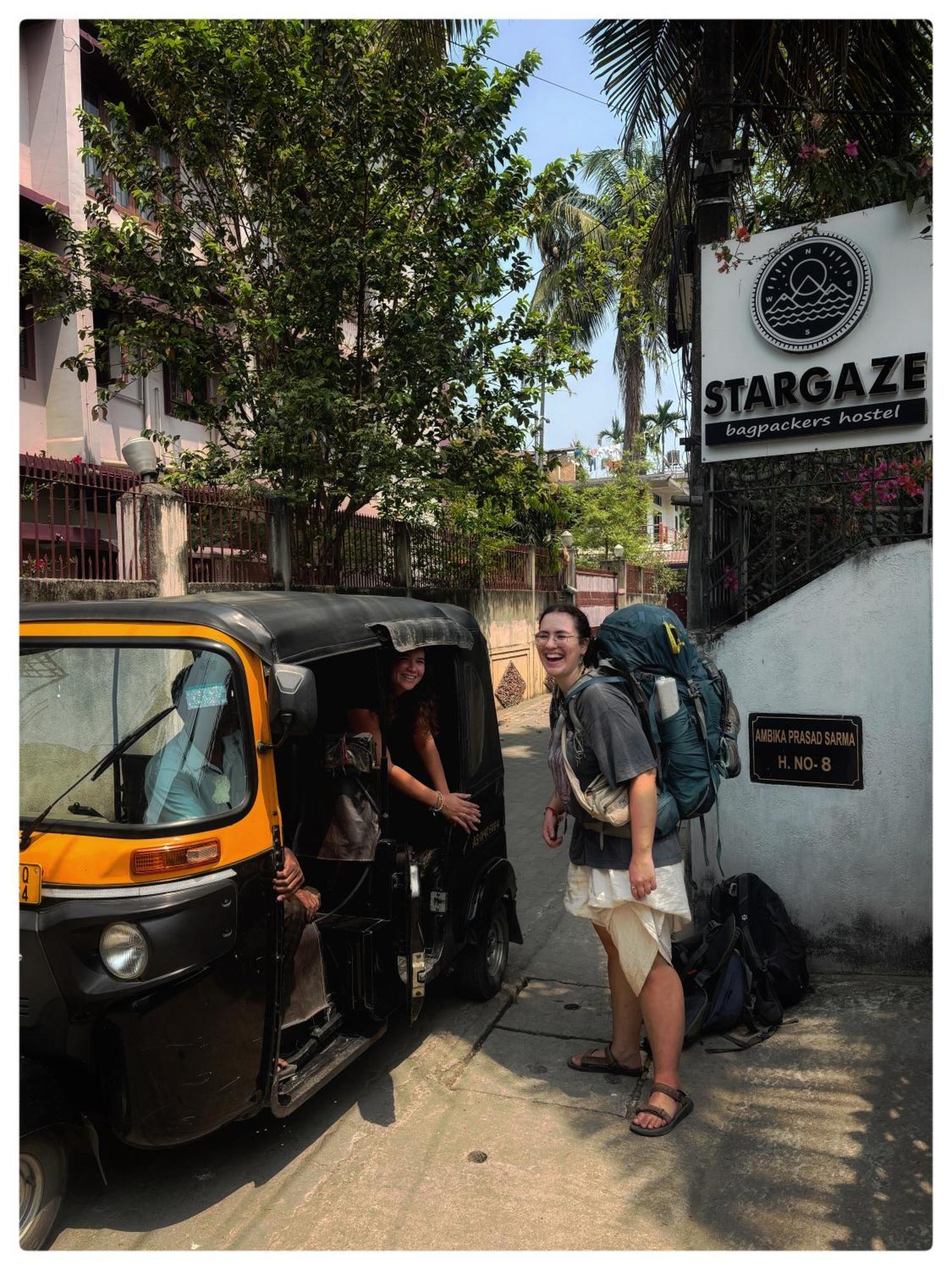 Stargaze Backpackers Hostel Ґувахаті Екстер'єр фото